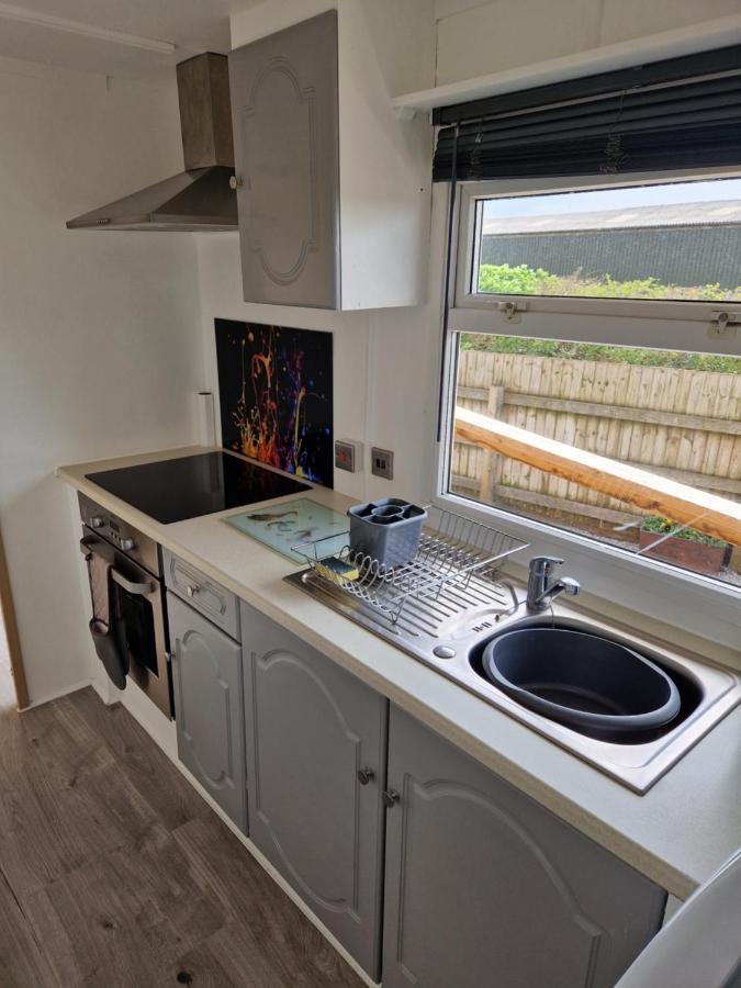 Featheredge Corner Lodge Wells Esterno foto