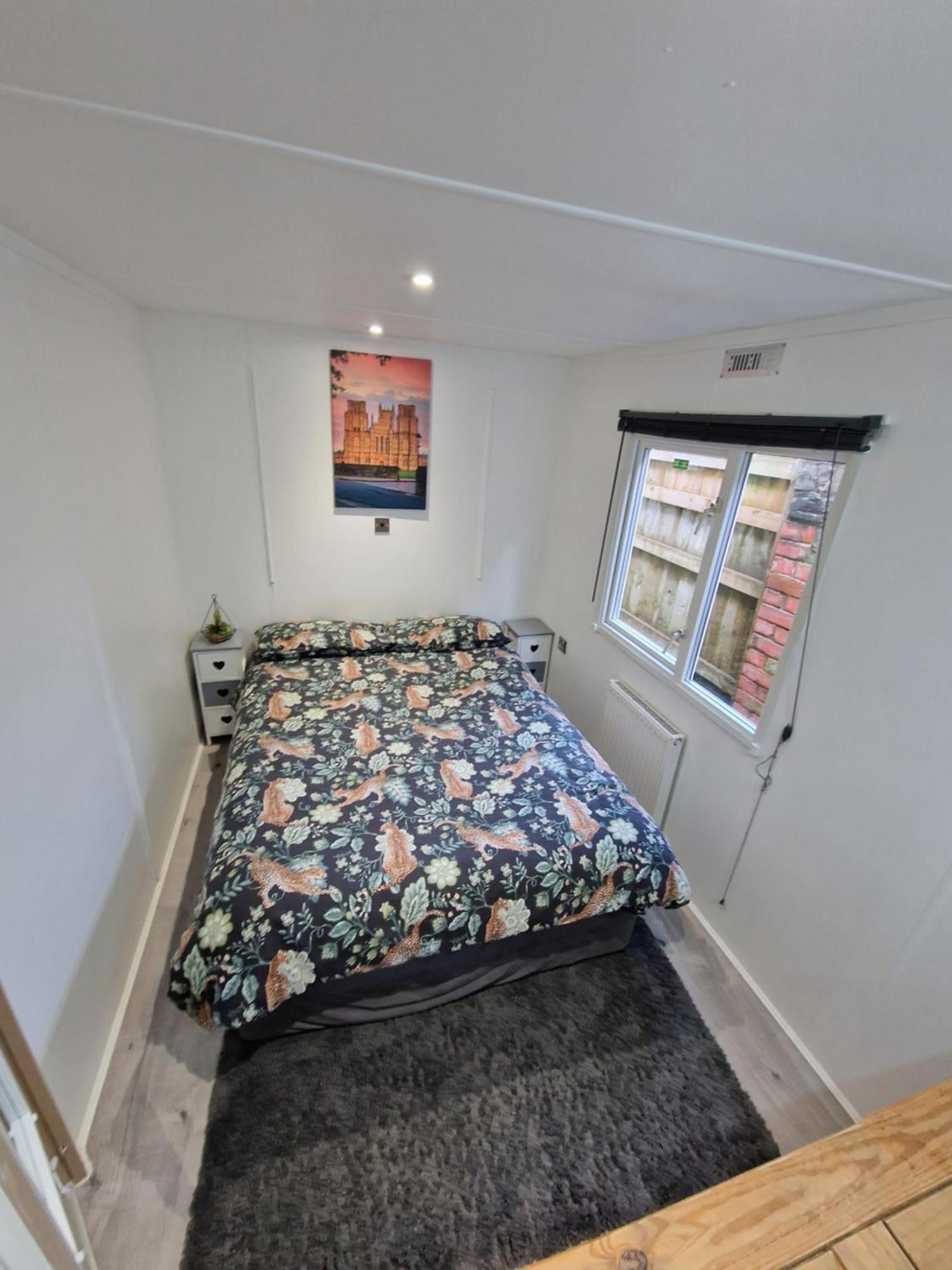 Featheredge Corner Lodge Wells Esterno foto