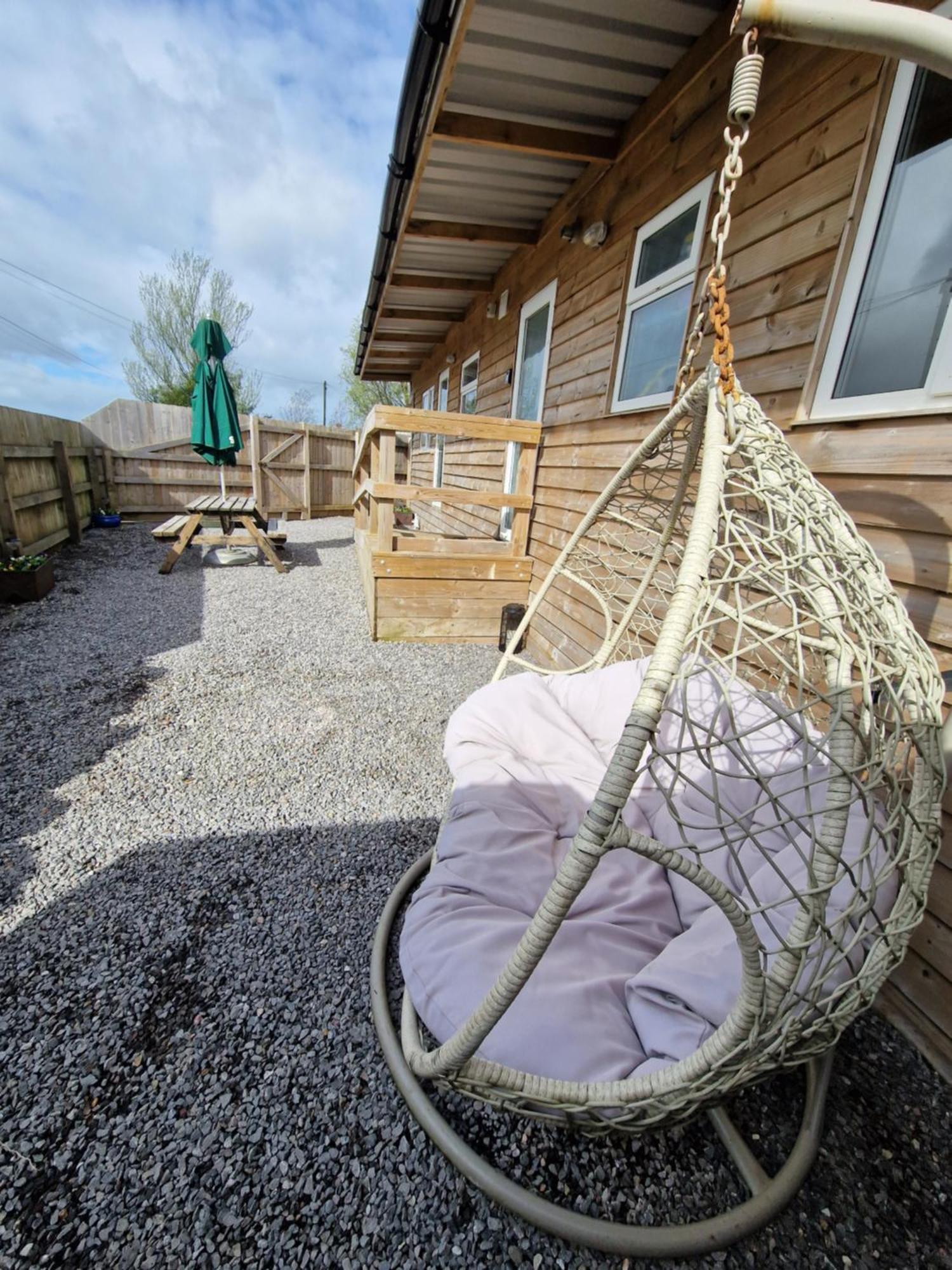 Featheredge Corner Lodge Wells Esterno foto